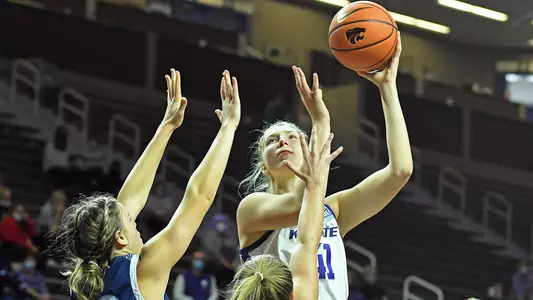 Taylor Lauterbach vs. Washburn - 2021