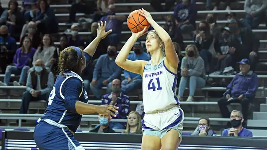 Taylor Lauterbach vs. Washburn - 2021