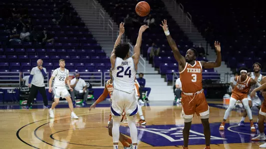 Nijel Pack vs. Texas