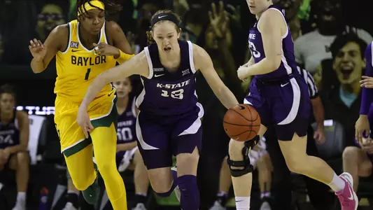 Laura Macke, NaLyssa Smith