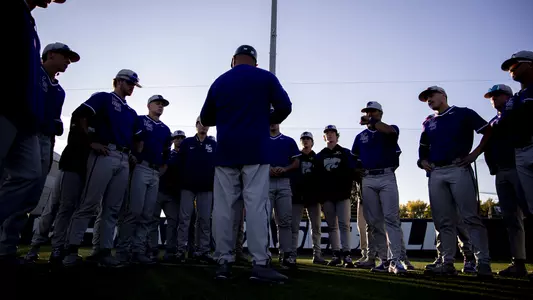 Baseball Team Huddle 22 SE