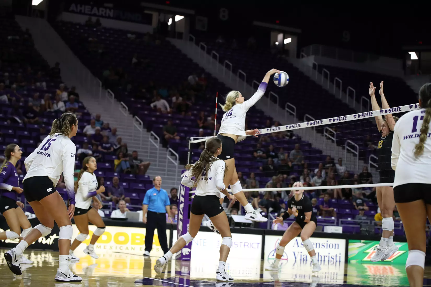 K-State volleyball vs Wayne State