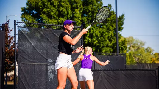 Maria Santos and Charlotte Keitel pratice
