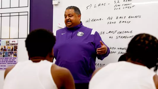 Kansas State Men’s Basketball vs. University of North Alabama, December 2, 2023. Final: KSU 75, UNA 74.
(Photo: Will Huster/K-State Sports)