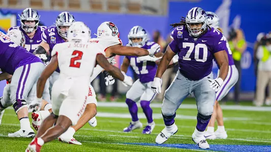 Kansas State Football vs. NC State, December 28, 2023. Final: KSU 28, NCS 19, .
Avery Johnson’s first career start at Quarterback.
First Pop-tarts Bowl
(Photo: Chandler Mixon/K-State Sports)