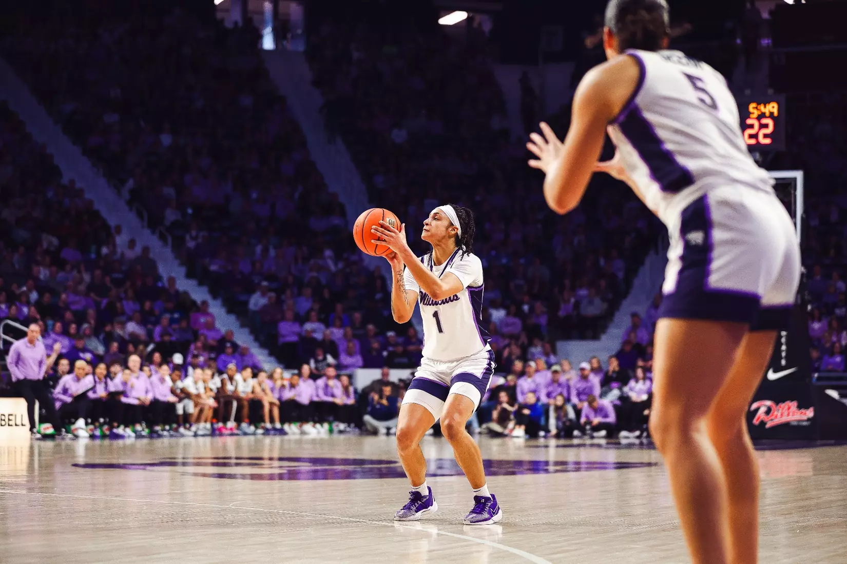 K-State defeats Kansas 69-58 in the Dillons Sunflower Showdown. Bramlage Coliseum / Manhattan, KS