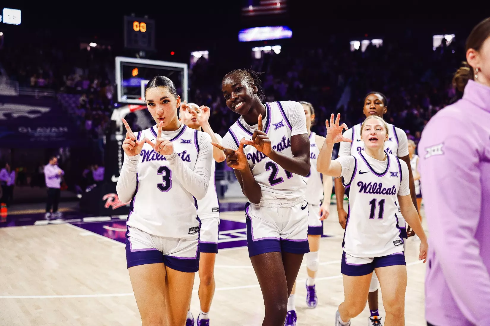 K-State defeats Kansas 69-58 in the Dillons Sunflower Showdown. Bramlage Coliseum / Manhattan, KS