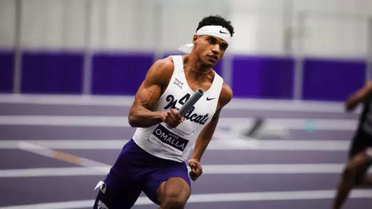 Jaimie Omalla in the men's relay at the DeLoss Dodds Invitational on Feb. 3.