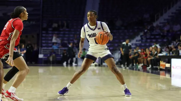 Izela Arenas vs. Lamar