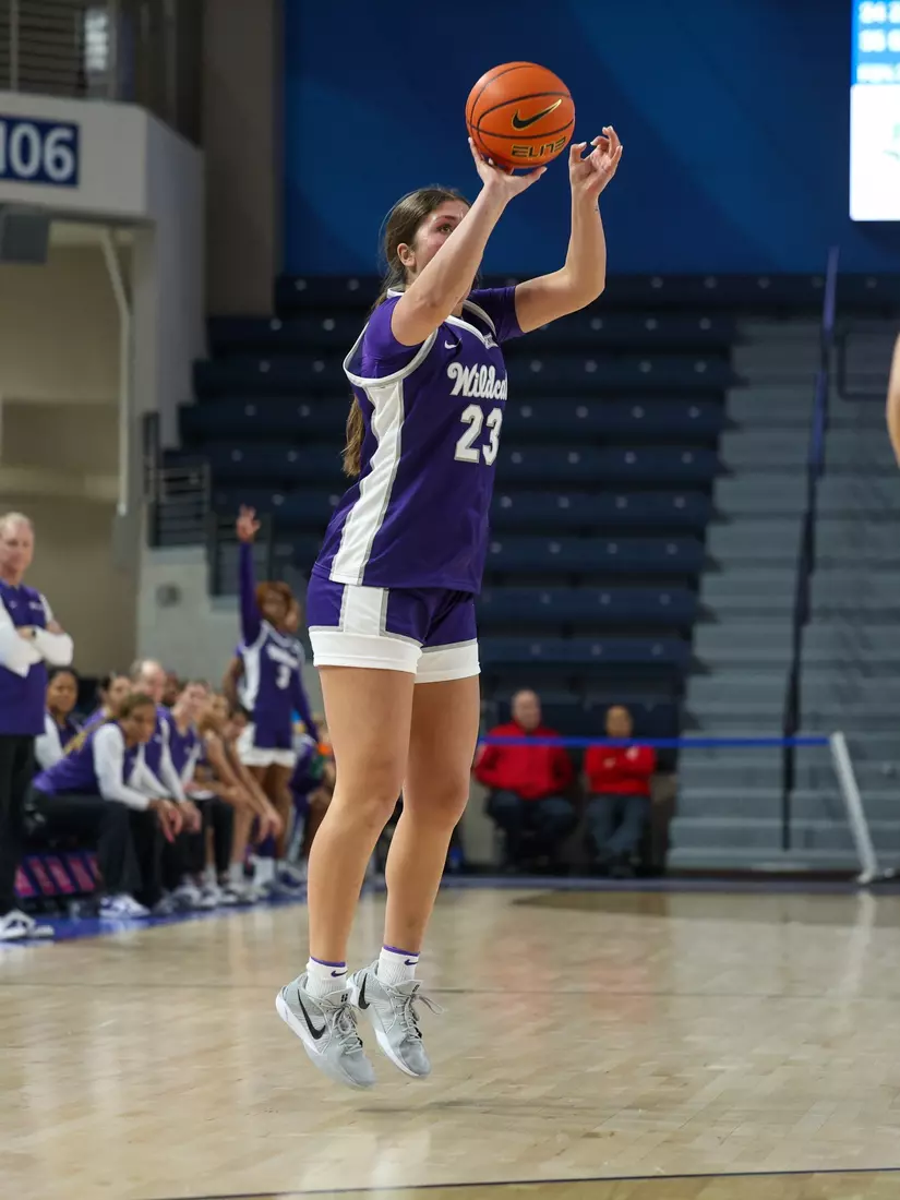 KStateWBB @ Creighton, December 14th, DJ Sokol Arena. Final: K-State 75, Creighton 71