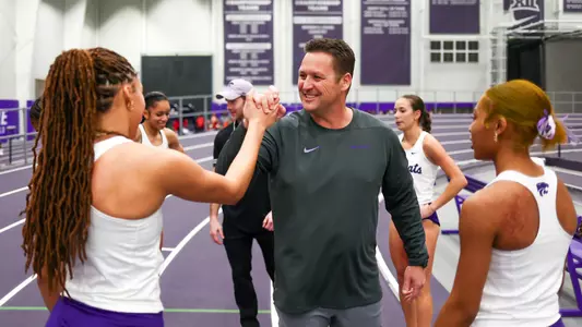 TF Travis Geopfert, women's 4x400 relay at DeLoss Dodds Invite