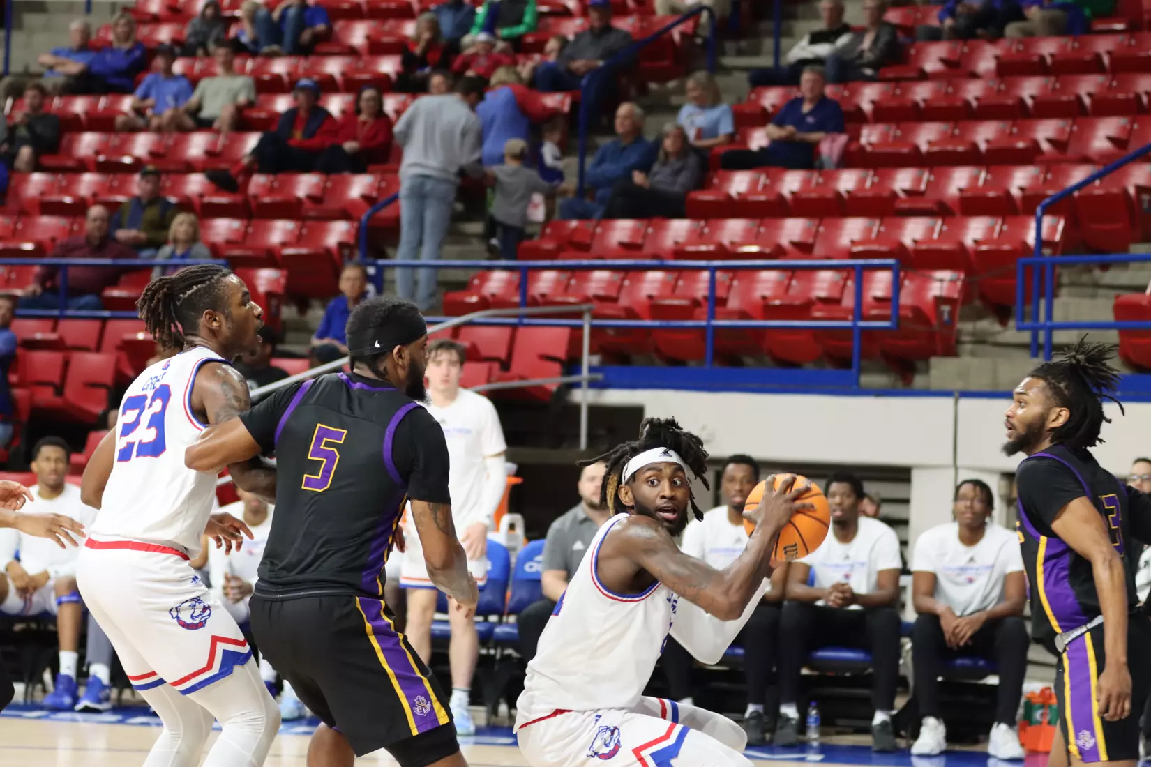 MBB vs. LSUS