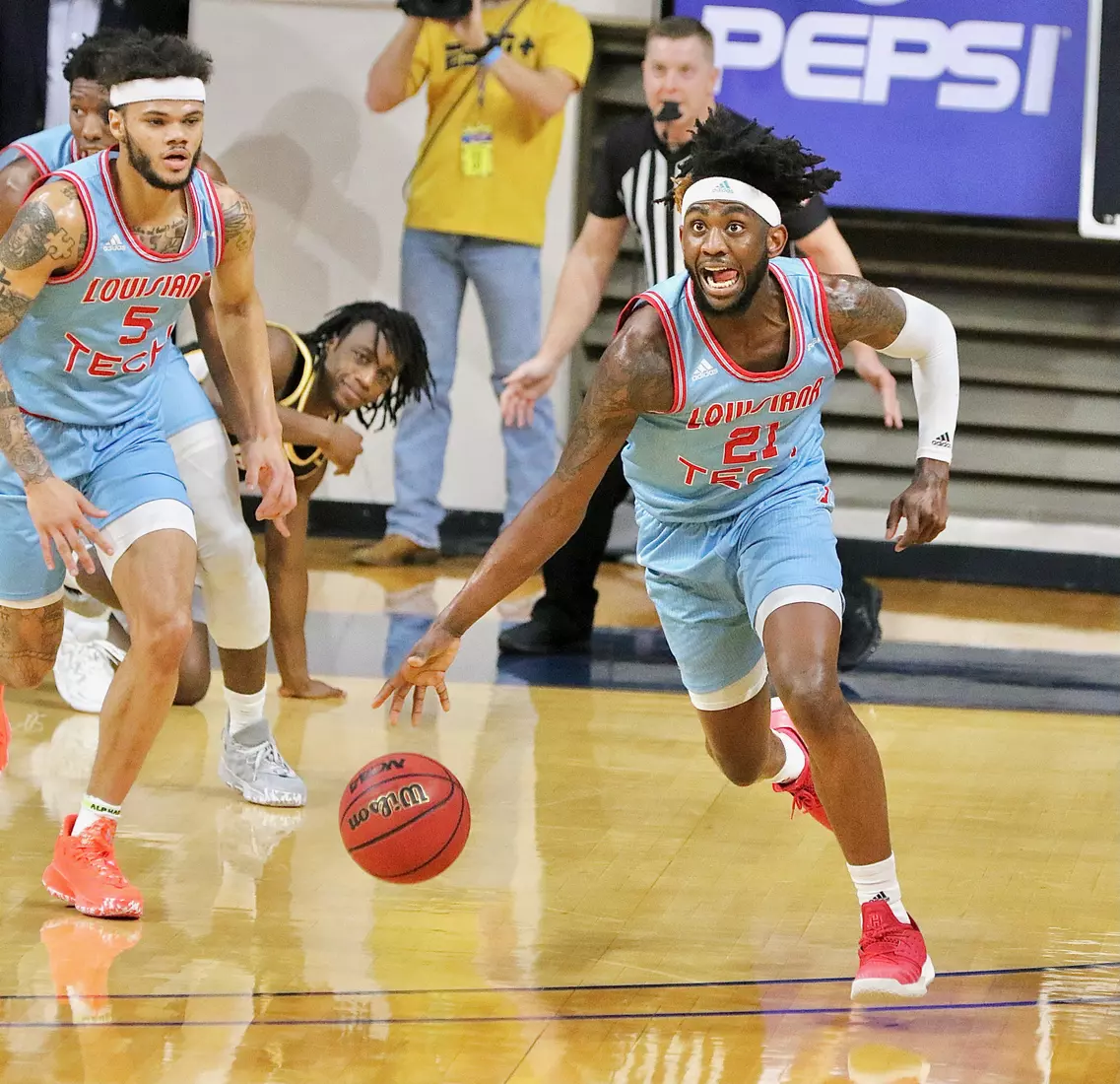Bulldogs vs Golden Eagles