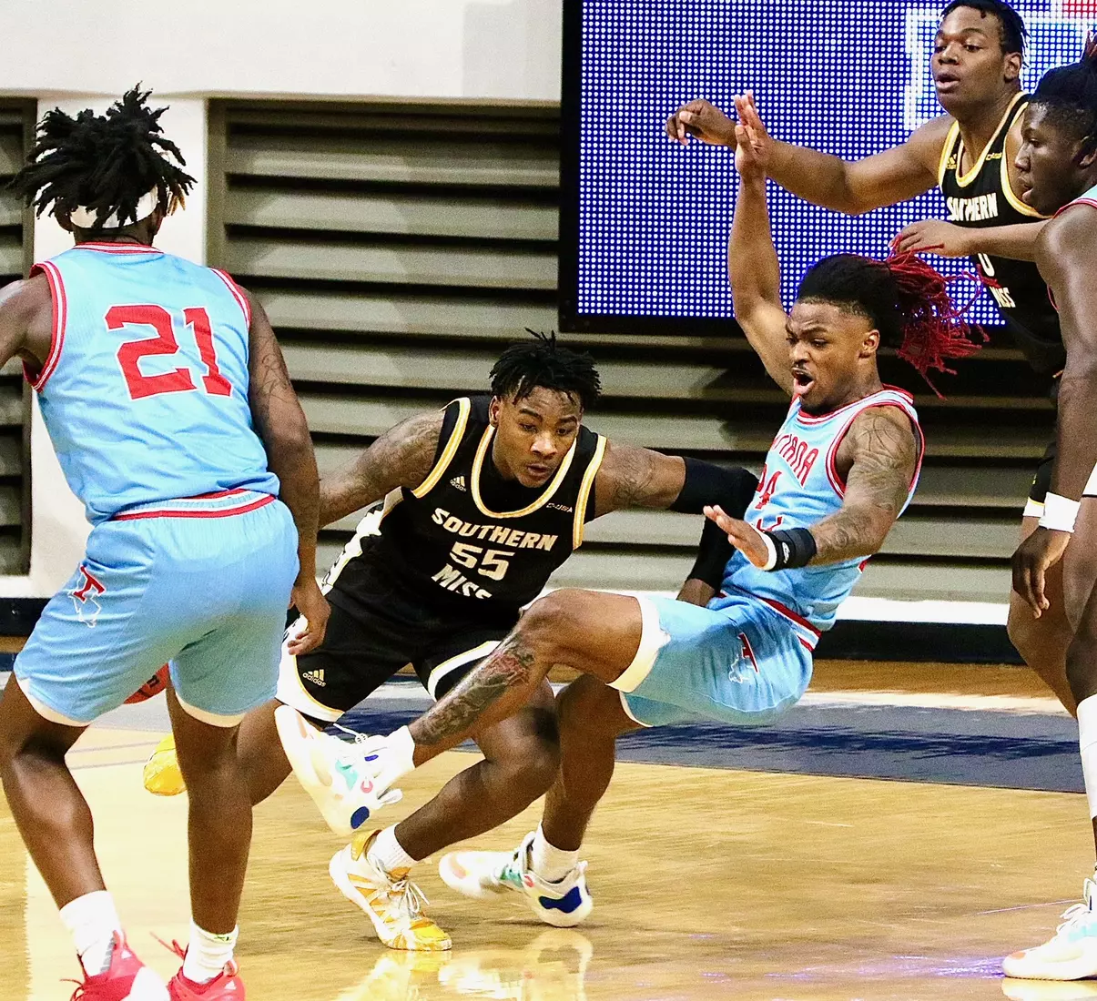 Bulldogs vs Golden Eagles