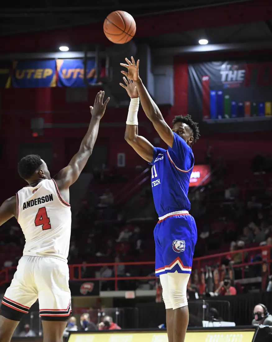 La Tech Bulldogs at WKU Hilltoppers, on January 8, 2021 at E.A. Diddle Arena in Bowling Green, KY