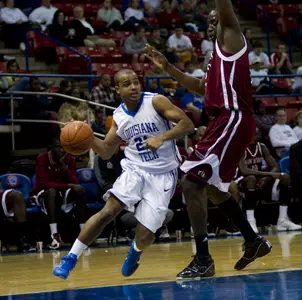 Freshman guard Kenyon McNeaill shot 5-for-9 from the field.