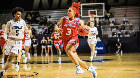 Robyn Lee drive at Rice