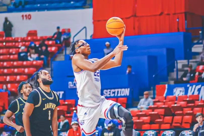 LA Tech defeats Jarvis Christian, 108-52