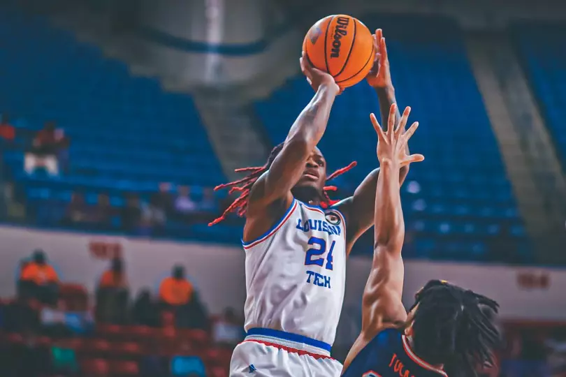 Bulldogs defeat Roadrunners, 91-69