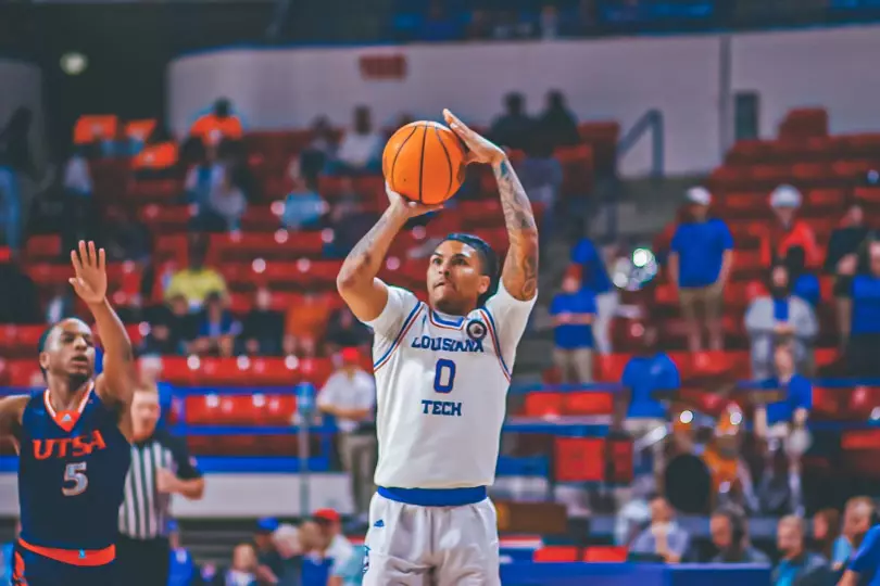 Bulldogs defeat Roadrunners, 91-69