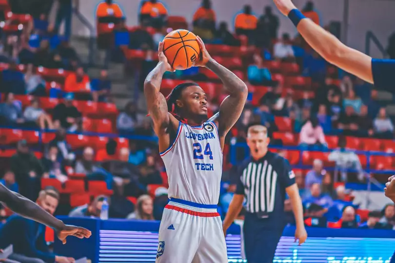 Bulldogs defeat Roadrunners, 91-69