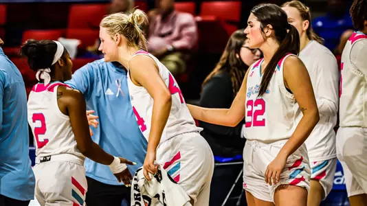 Lady Techster Huddle vs UTEP
