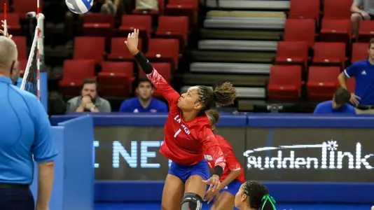 Volleyball vs Charlotte