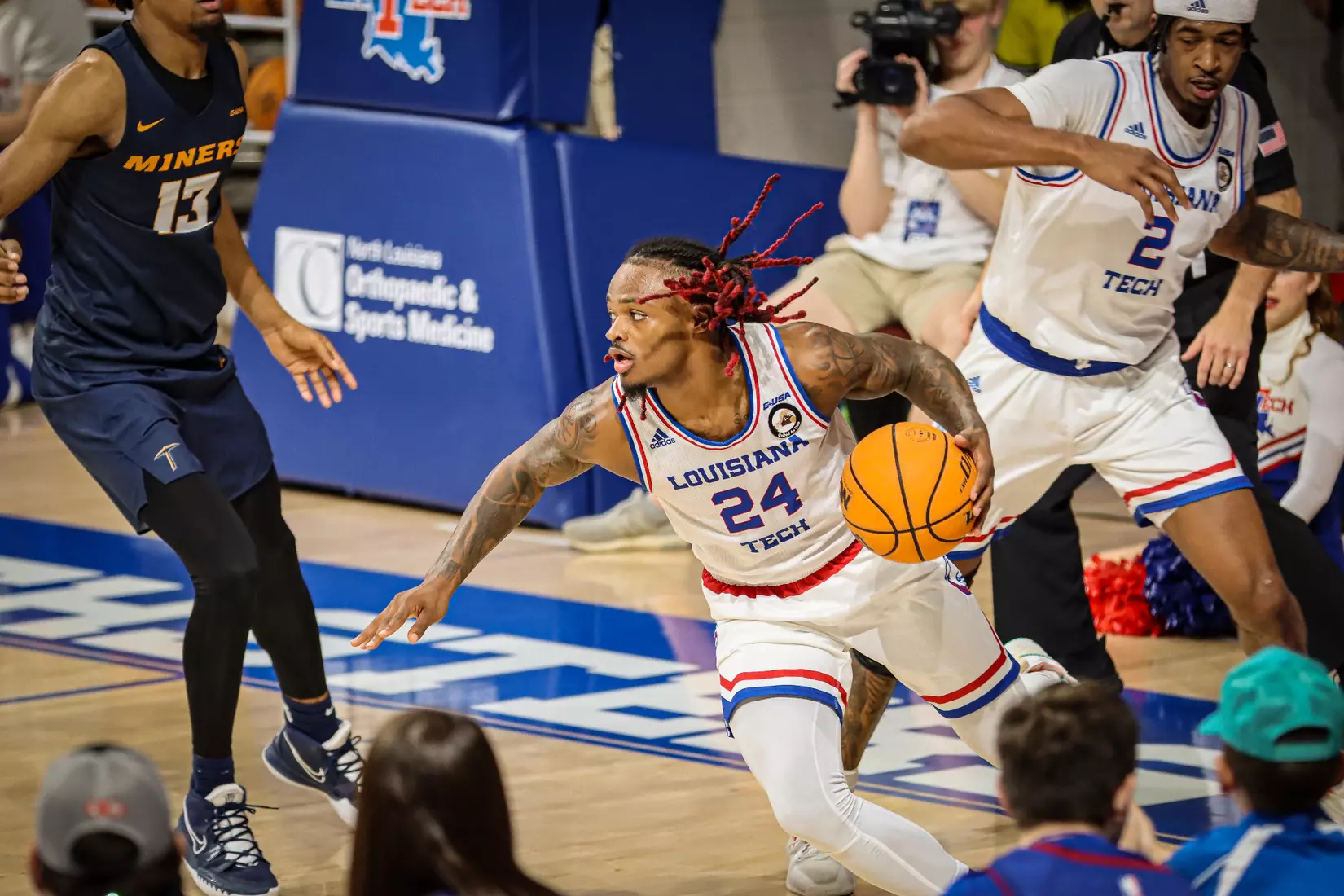 Bulldogs defeat Miners, 60-58
