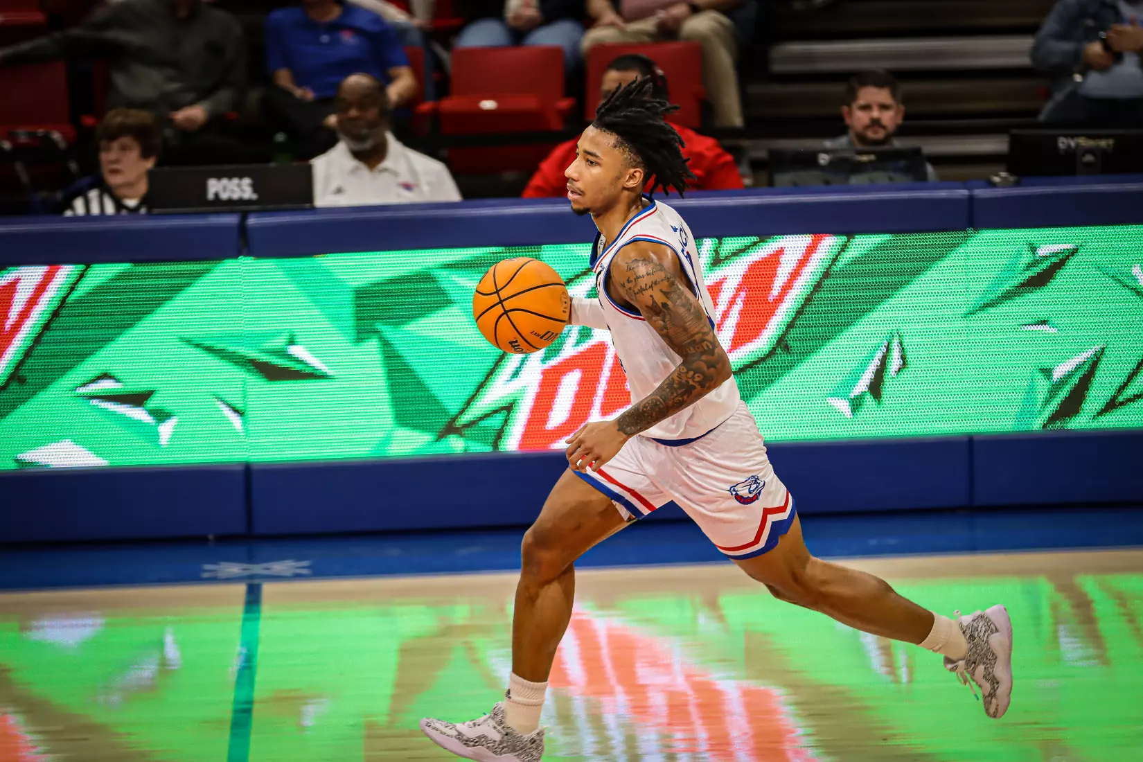 Bulldogs defeat Miners, 60-58
