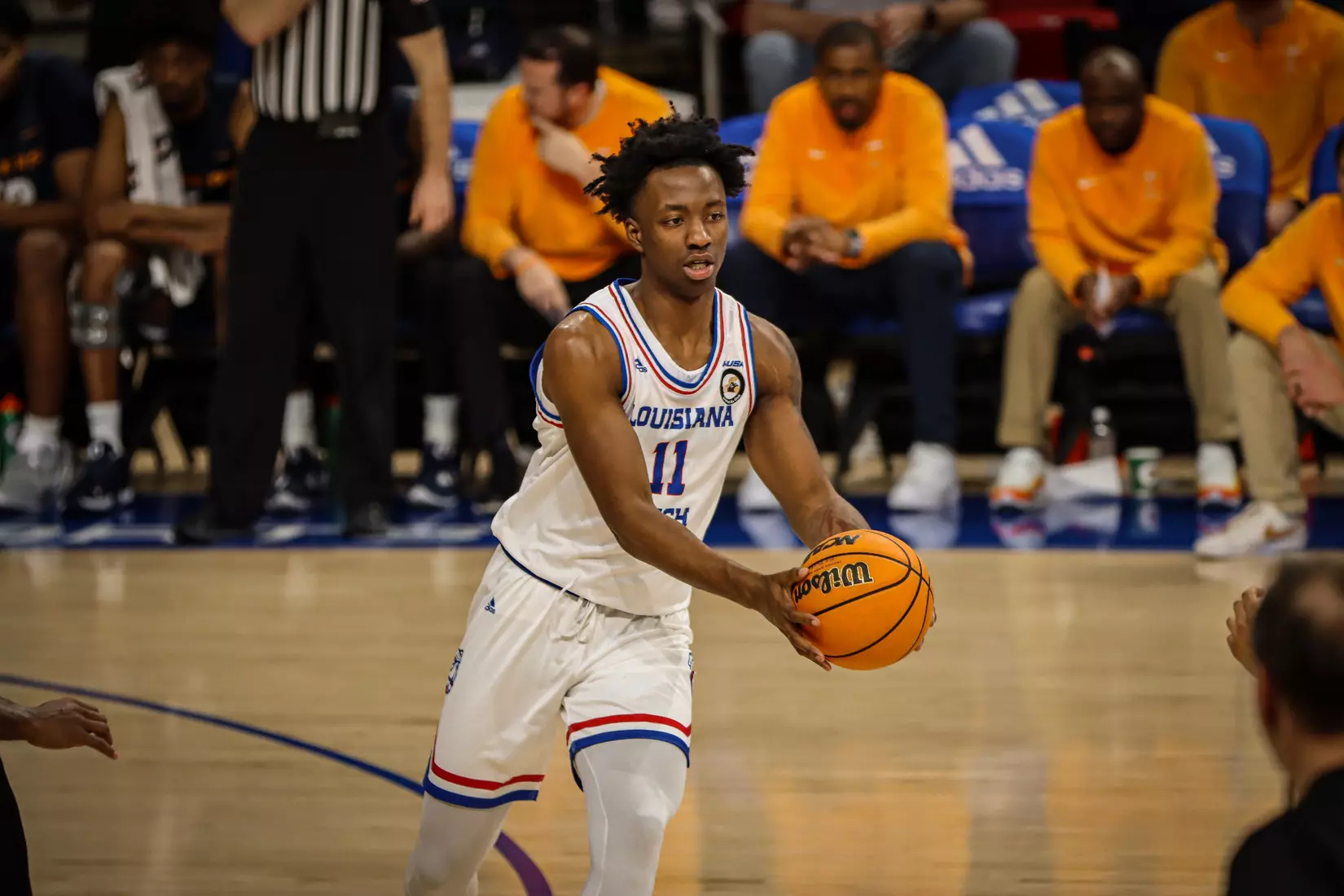Bulldogs defeat Miners, 60-58