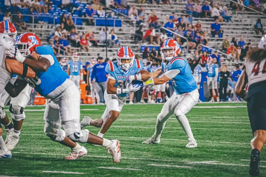 Bulldogs battle Aggies on Tuesday night