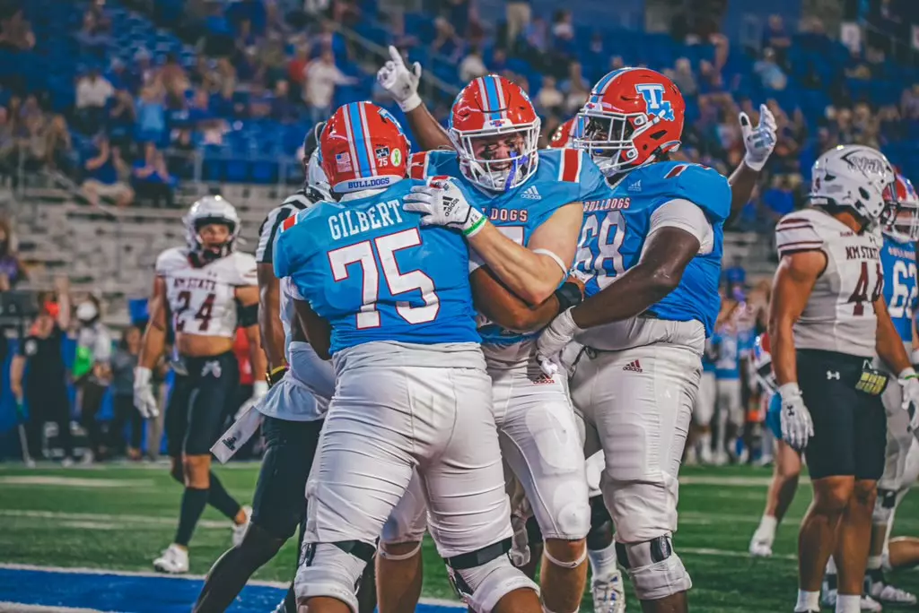 Bulldogs battle Aggies on Tuesday night