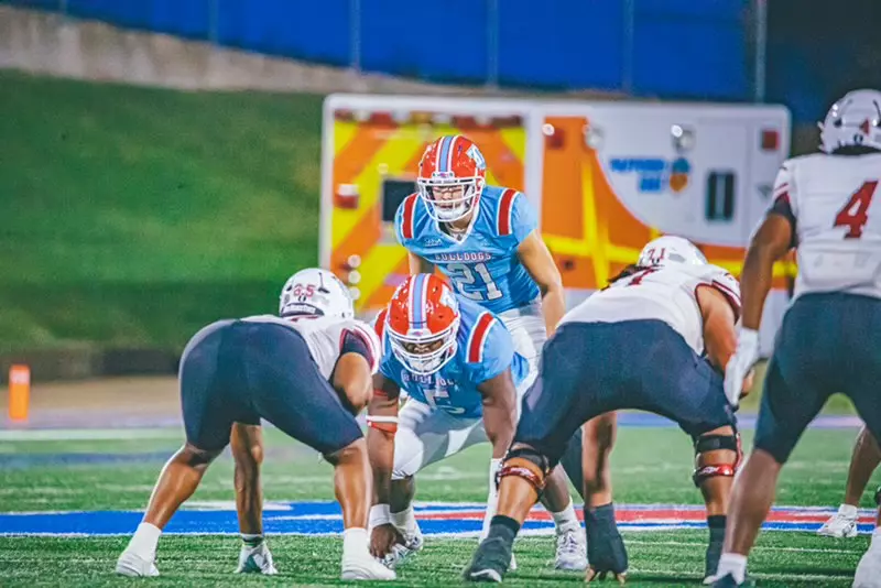 Bulldogs battle Aggies on Tuesday night
