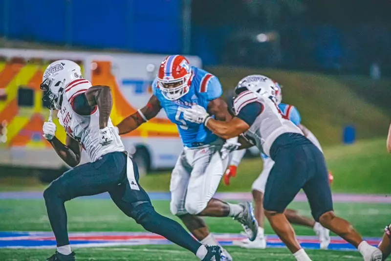 Bulldogs battle Aggies on Tuesday night