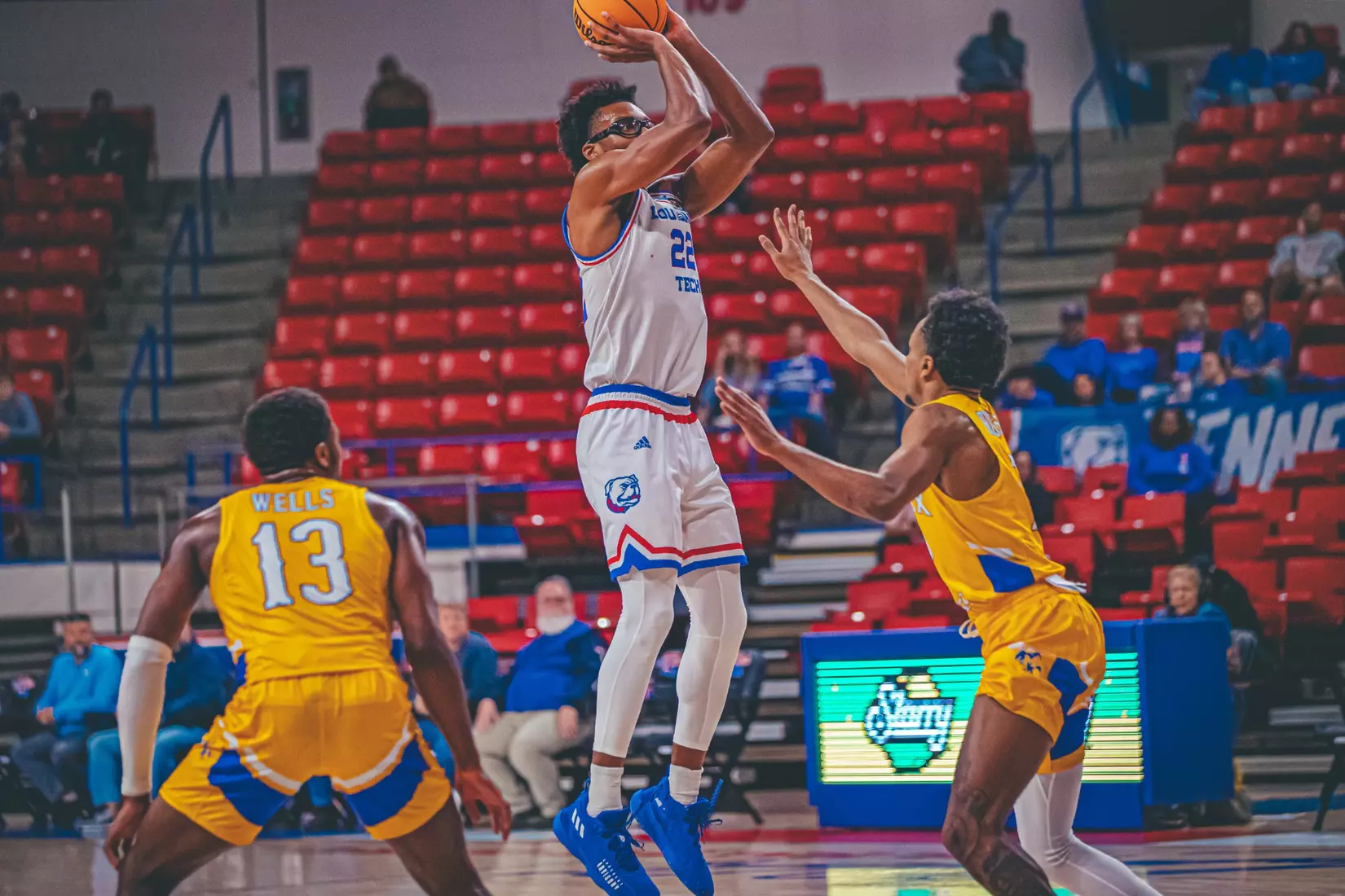 Bulldogs gut out 71-62 win over Cowboys