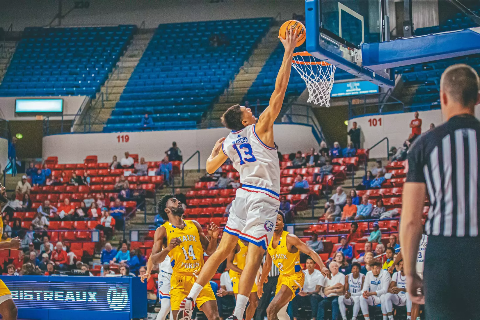 Bulldogs gut out 71-62 win over Cowboys