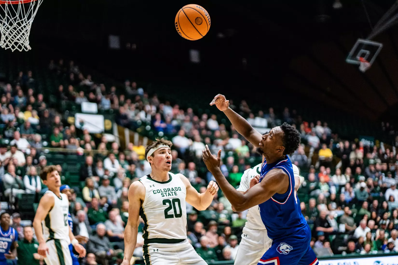 Bulldogs fall to Rams in season opener
