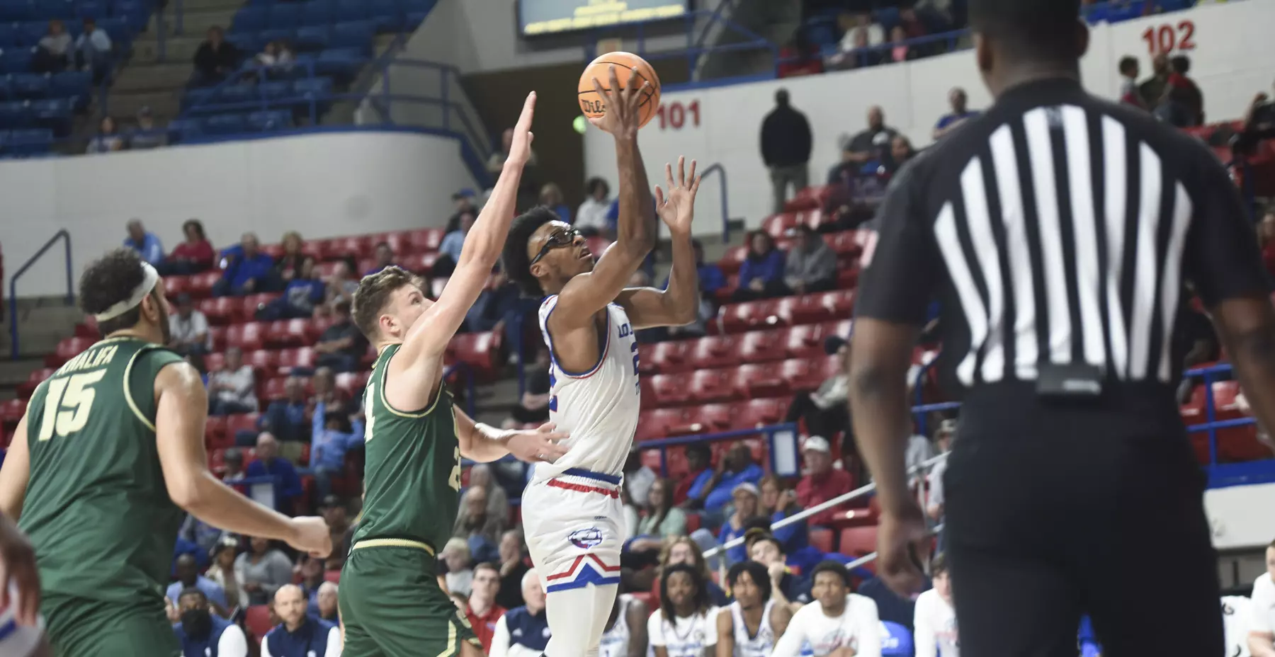 Isaiah Crawford, Bulldog Basketball vs Charlotte , Thomas Assembly Center, photo by:Donny J. Crowe
