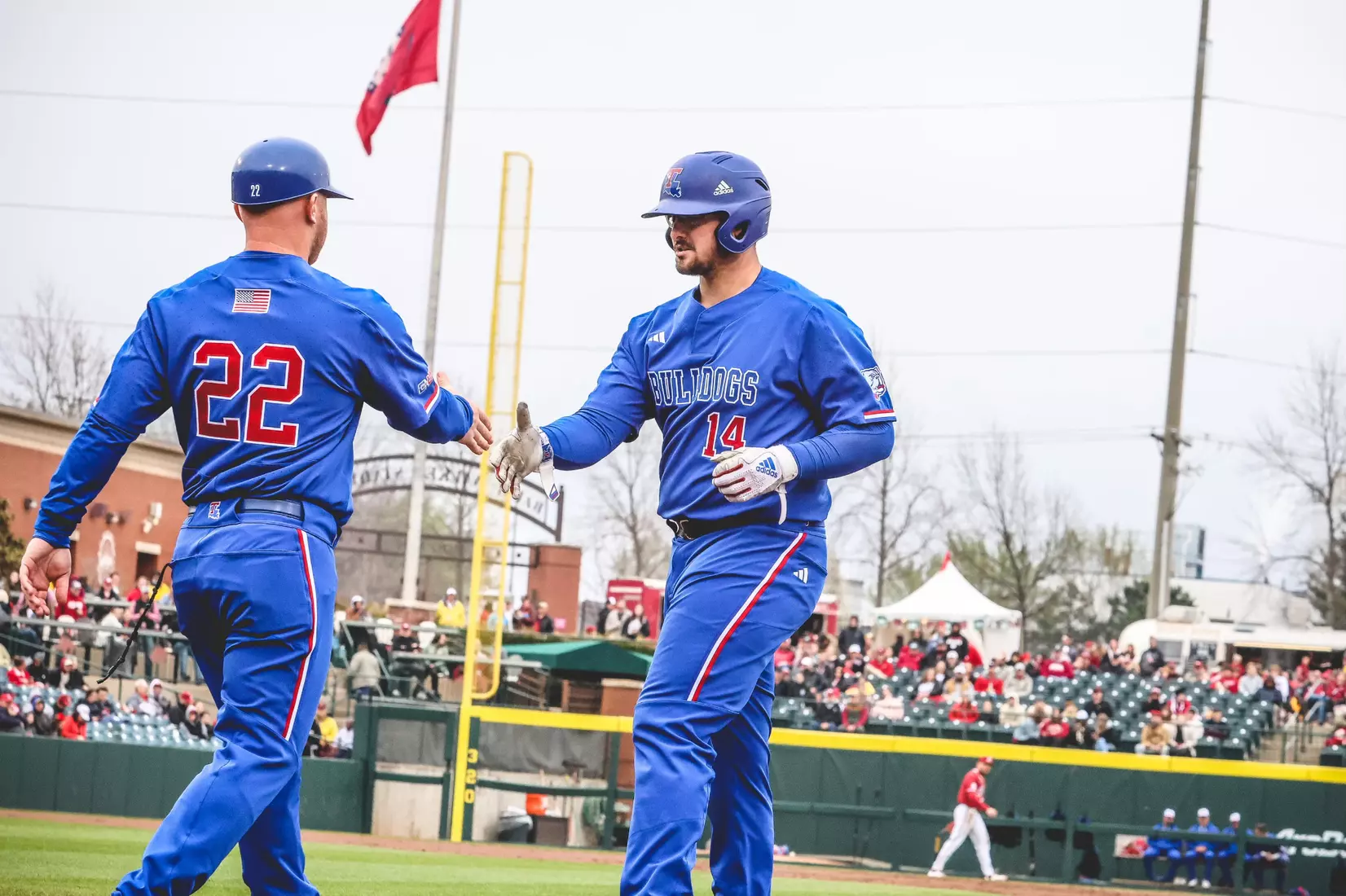 Bulldogs fall 6-1 to Razorbacks in game two of series