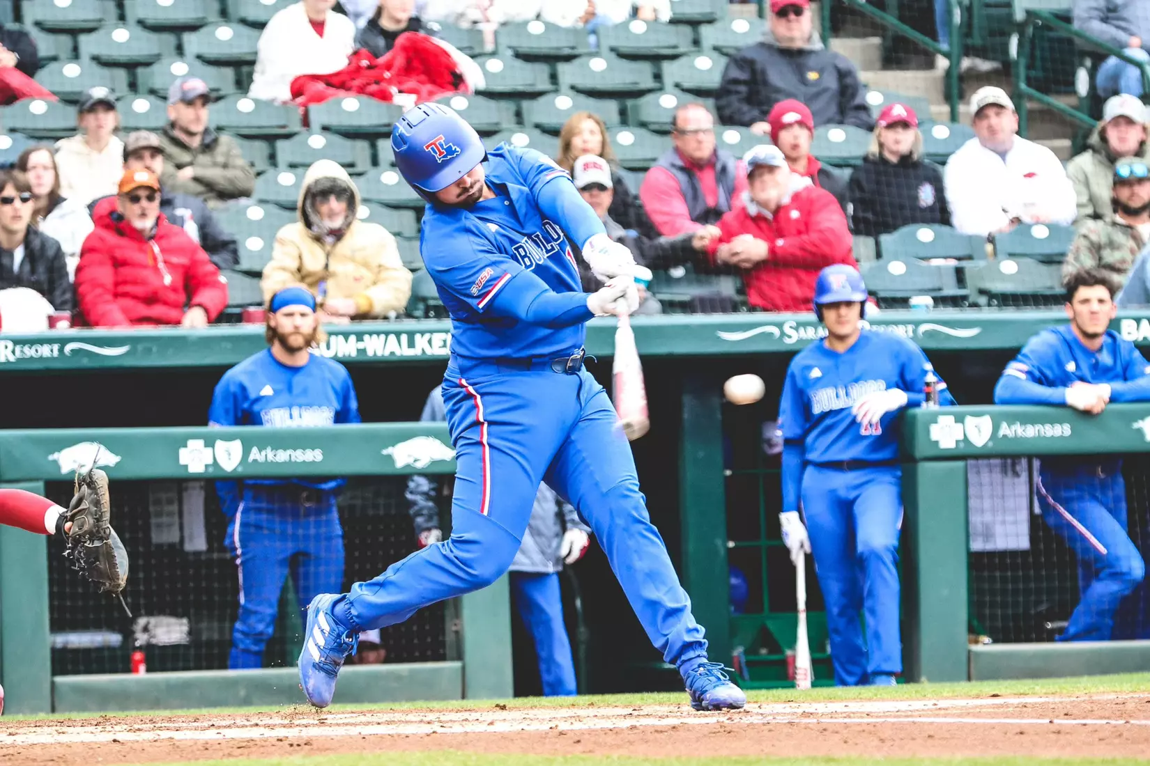 Bulldogs fall 6-1 to Razorbacks in game two of series