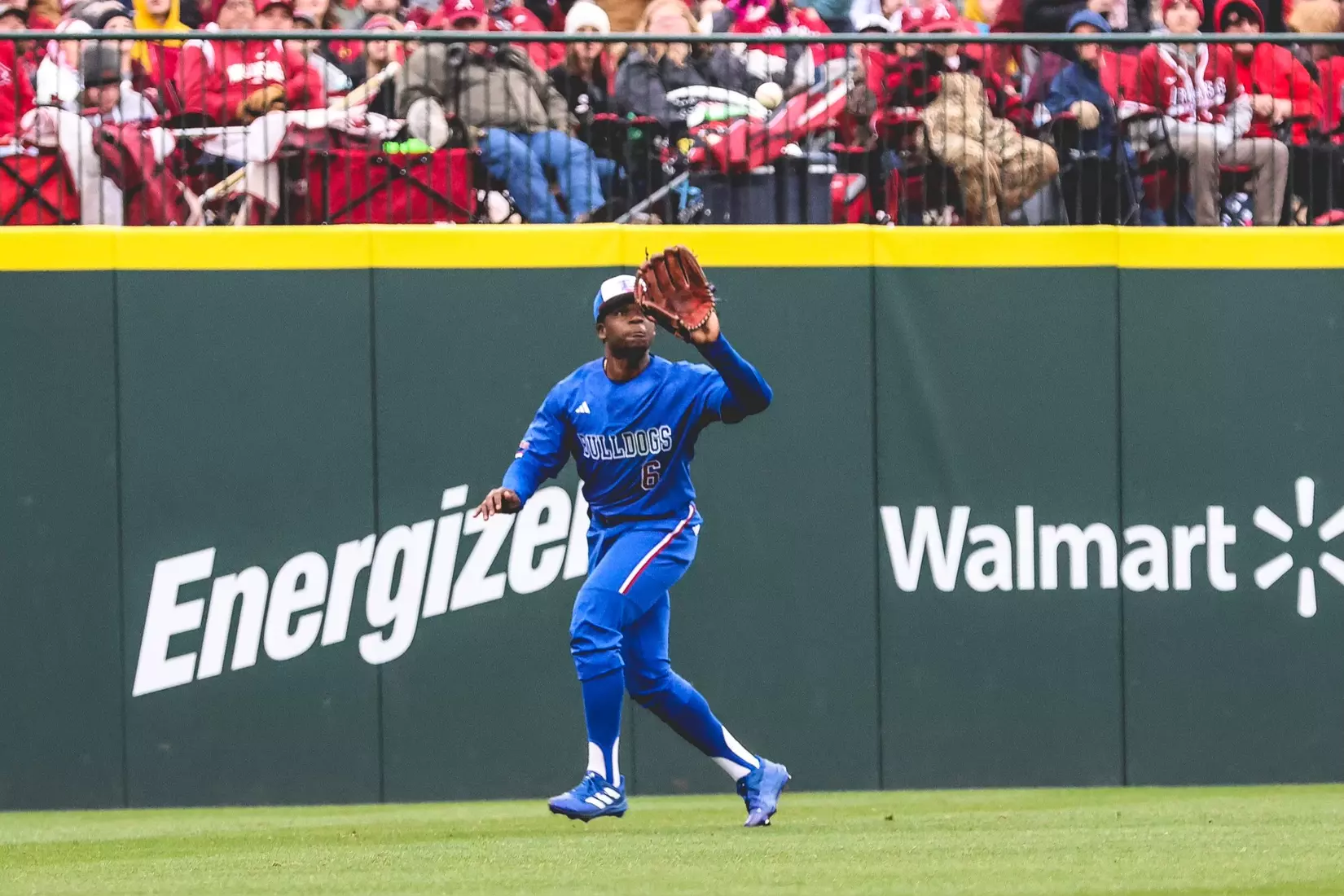 Bulldogs fall 6-1 to Razorbacks in game two of series