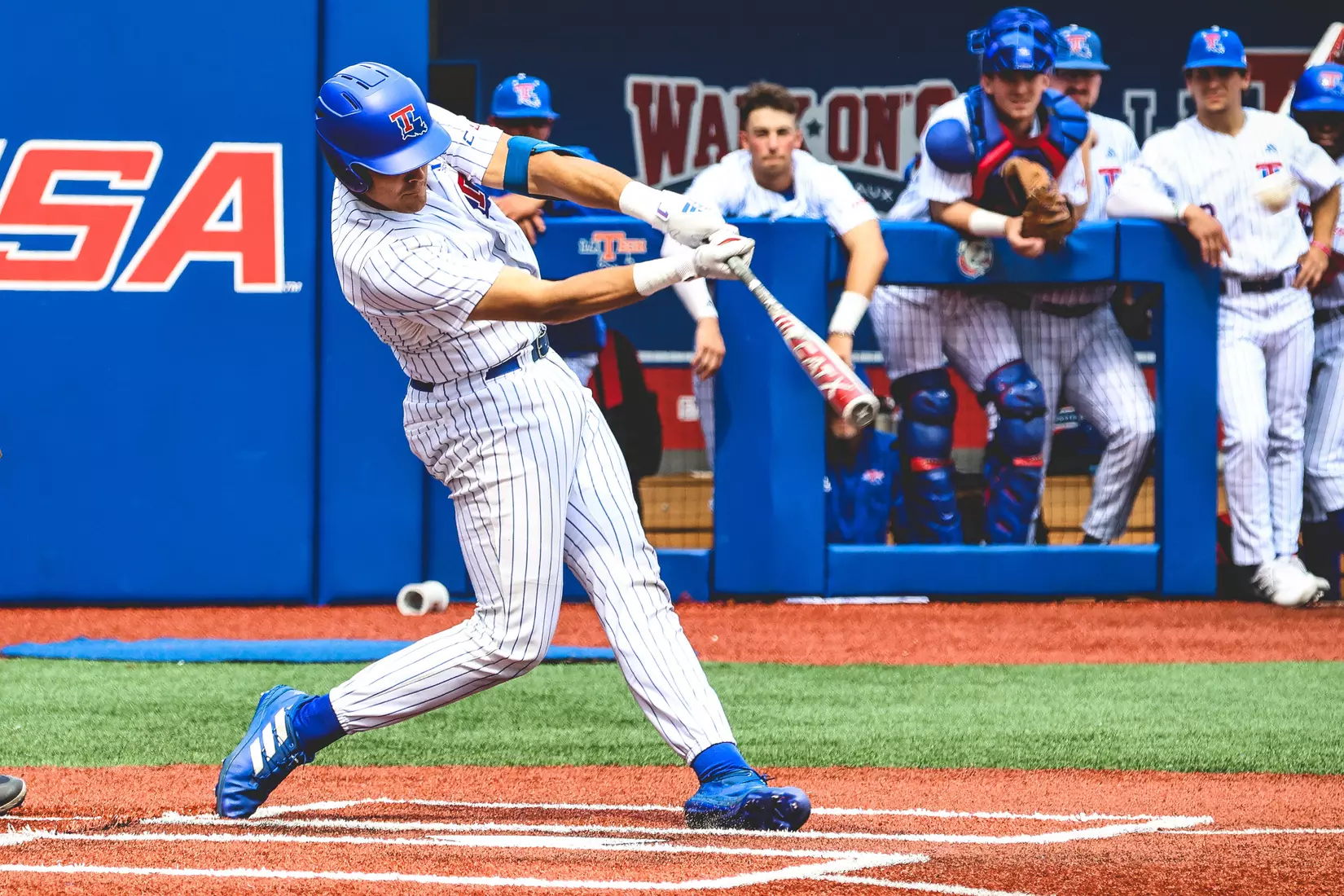 Bulldogs take series opener against Patriots