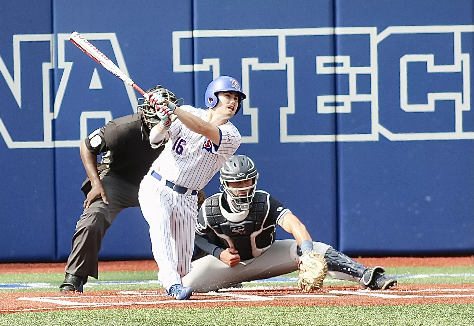 Bulldogs take series opener against Patriots