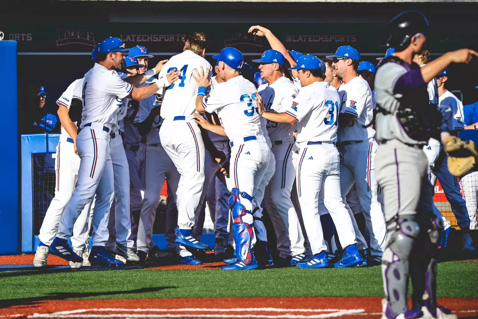 Bulldogs walk it off in extra innings to take series from Wildcats
