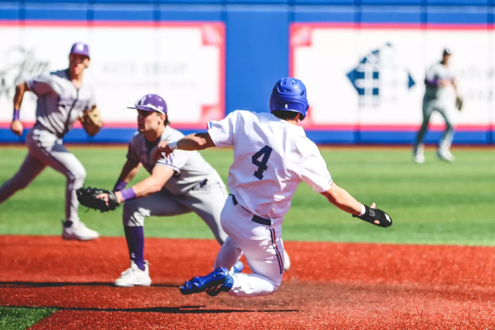 Bulldogs walk it off in extra innings to take series from Wildcats