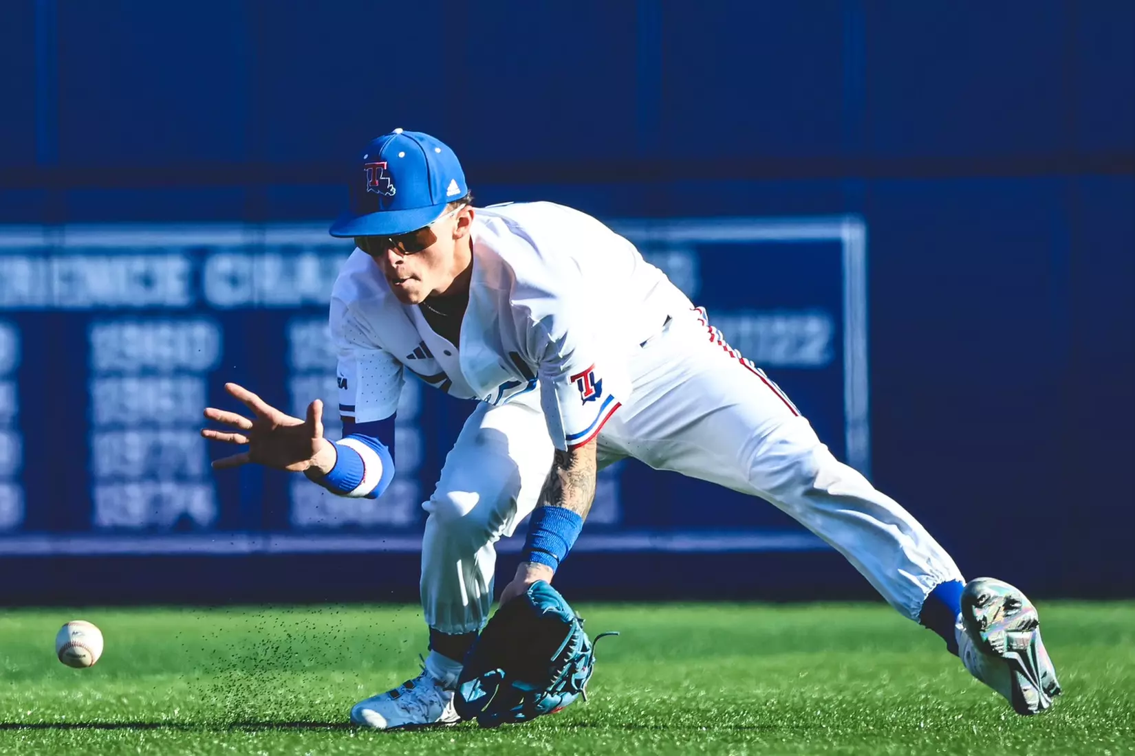 Bulldogs walk it off in extra innings to take series from Wildcats