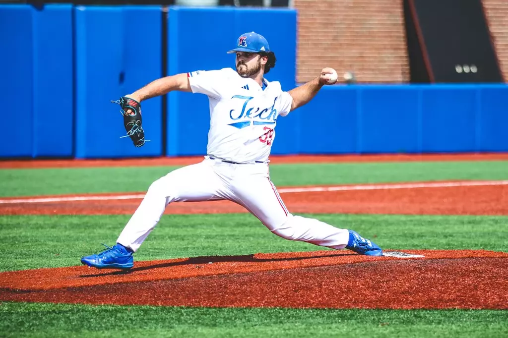 Bulldogs beat Panthers in 11 innings