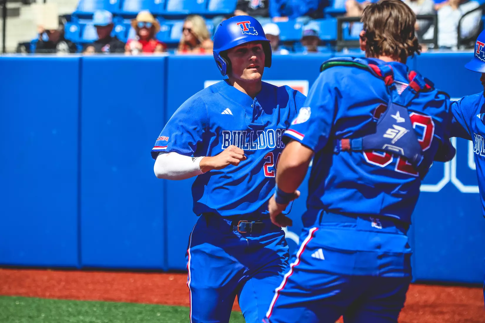 Bulldogs sweep Panthers with 10-5 Sunday win