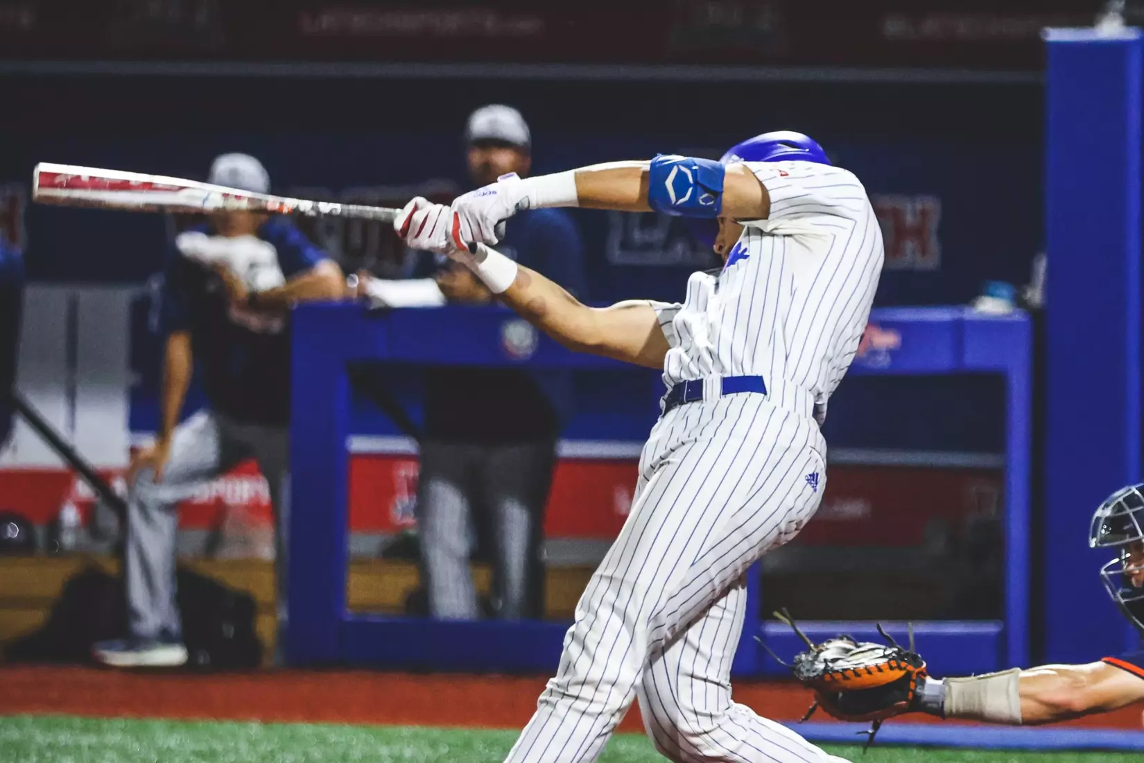 Bulldogs fall to Roadrunners in extras