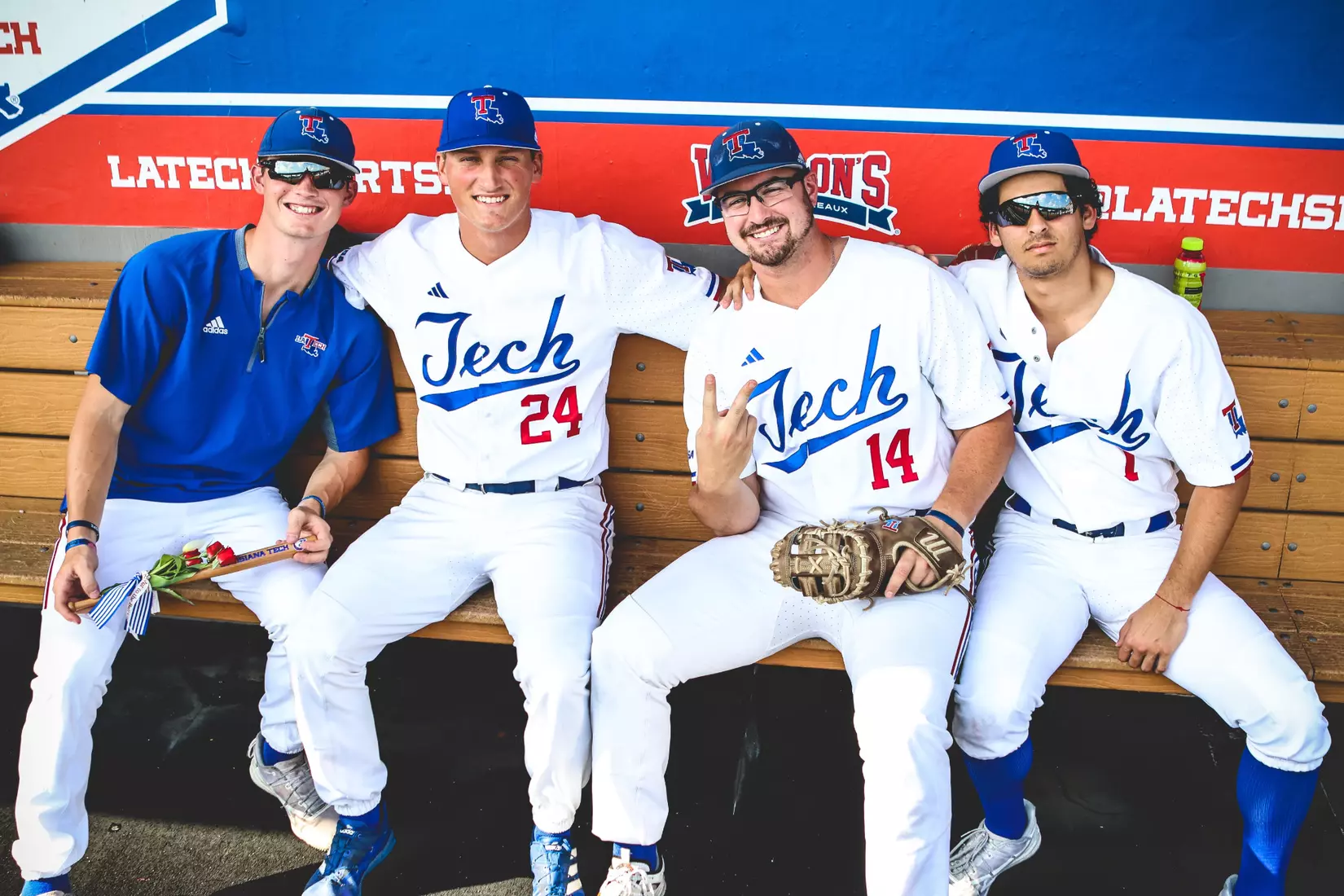 Bulldogs fall to Roadrunners, 5-3